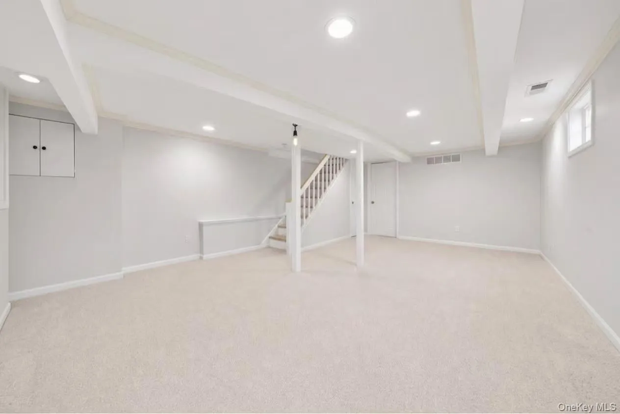 26 Van Nostrand Court, New York, NY, 4 Bedrooms Bedrooms, 7 Rooms Rooms,1 BathroomBathrooms,Residential,For Rent,Van Nostrand,0,1042392 26 Van Nostrand Court, New York, NY, 4 Bedrooms Bedrooms, 7 Rooms Rooms,1 BathroomBathrooms,Residential,For Rent,Van Nostrand,0,1042392