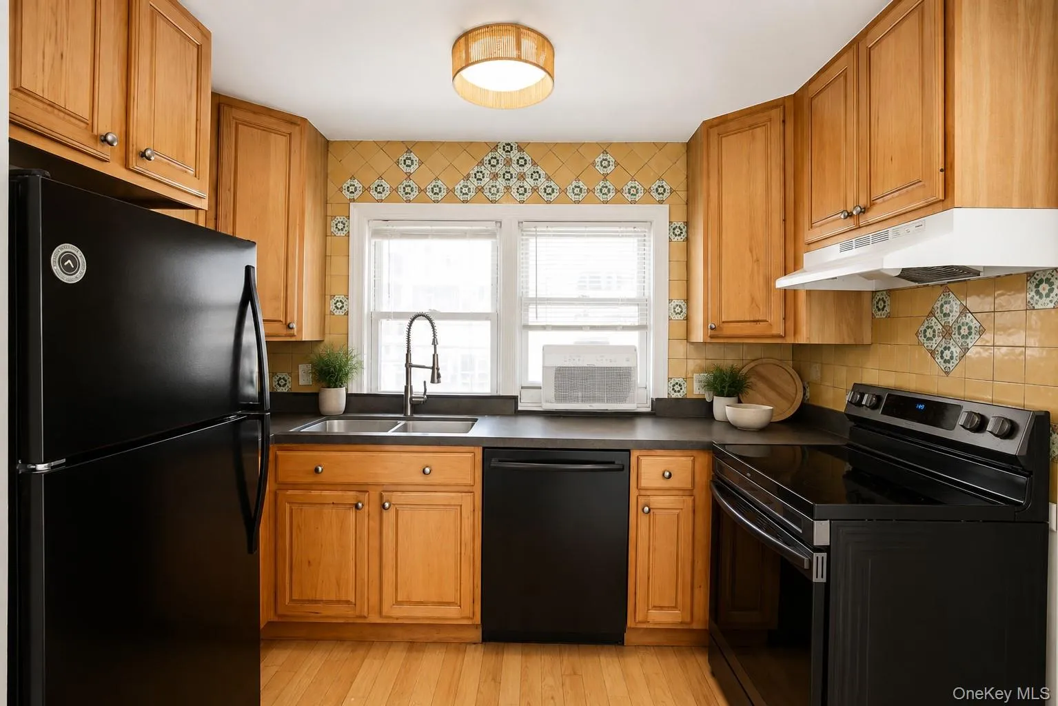 762 Shore Road, Long Beach, NY, 2 Bedrooms Bedrooms, 4 Rooms Rooms,1 BathroomBathrooms,Residential Lease,For Rent,Shore,0,1042393 762 Shore Road, Long Beach, NY, 2 Bedrooms Bedrooms, 4 Rooms Rooms,1 BathroomBathrooms,Residential Lease,For Rent,Shore,0,1042393