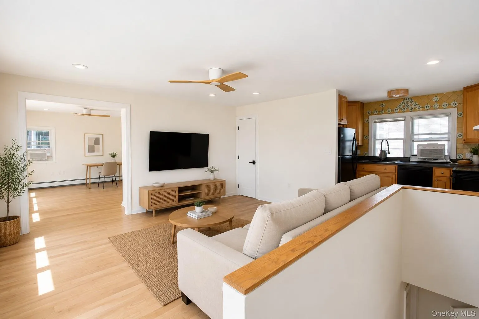 762 Shore Road, Long Beach, NY, 2 Bedrooms Bedrooms, 4 Rooms Rooms,1 BathroomBathrooms,Residential Lease,For Rent,Shore,0,1042393 762 Shore Road, Long Beach, NY, 2 Bedrooms Bedrooms, 4 Rooms Rooms,1 BathroomBathrooms,Residential Lease,For Rent,Shore,0,1042393