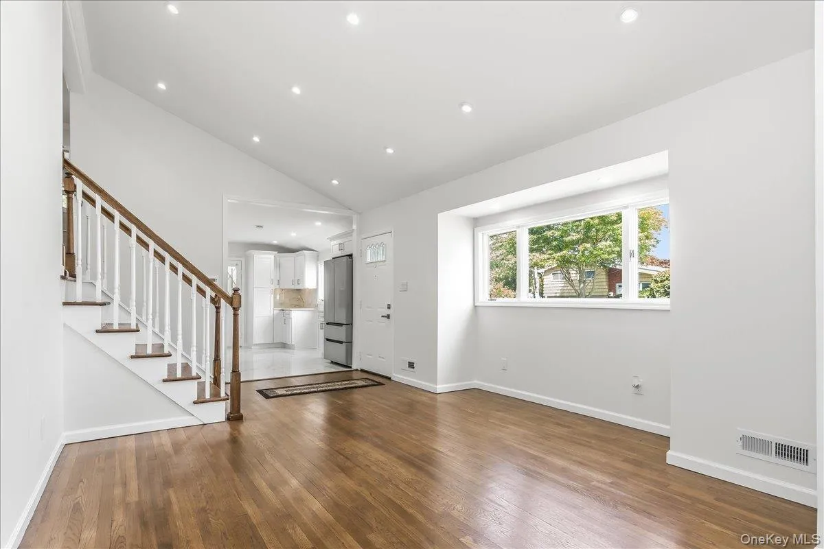 260 24th Street, Babylon, NY, 4 Bedrooms Bedrooms, 10 Rooms Rooms,1 BathroomBathrooms,Residential,For Rent,24th,0,1042400 260 24th Street, Babylon, NY, 4 Bedrooms Bedrooms, 10 Rooms Rooms,1 BathroomBathrooms,Residential,For Rent,24th,0,1042400