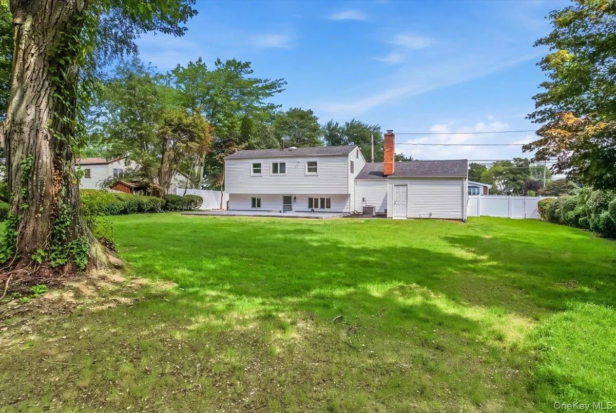 260 24th Street, Babylon, NY, 4 Bedrooms Bedrooms, 10 Rooms Rooms,1 BathroomBathrooms,Residential,For Rent,24th,0,1042400 260 24th Street, Babylon, NY, 4 Bedrooms Bedrooms, 10 Rooms Rooms,1 BathroomBathrooms,Residential,For Rent,24th,0,1042400
