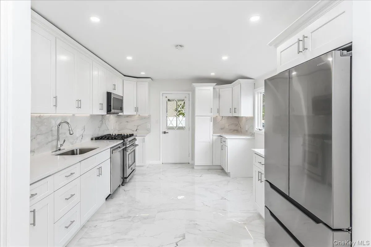 260 24th Street, Babylon, NY, 4 Bedrooms Bedrooms, 10 Rooms Rooms,1 BathroomBathrooms,Residential,For Rent,24th,0,1042400 260 24th Street, Babylon, NY, 4 Bedrooms Bedrooms, 10 Rooms Rooms,1 BathroomBathrooms,Residential,For Rent,24th,0,1042400
