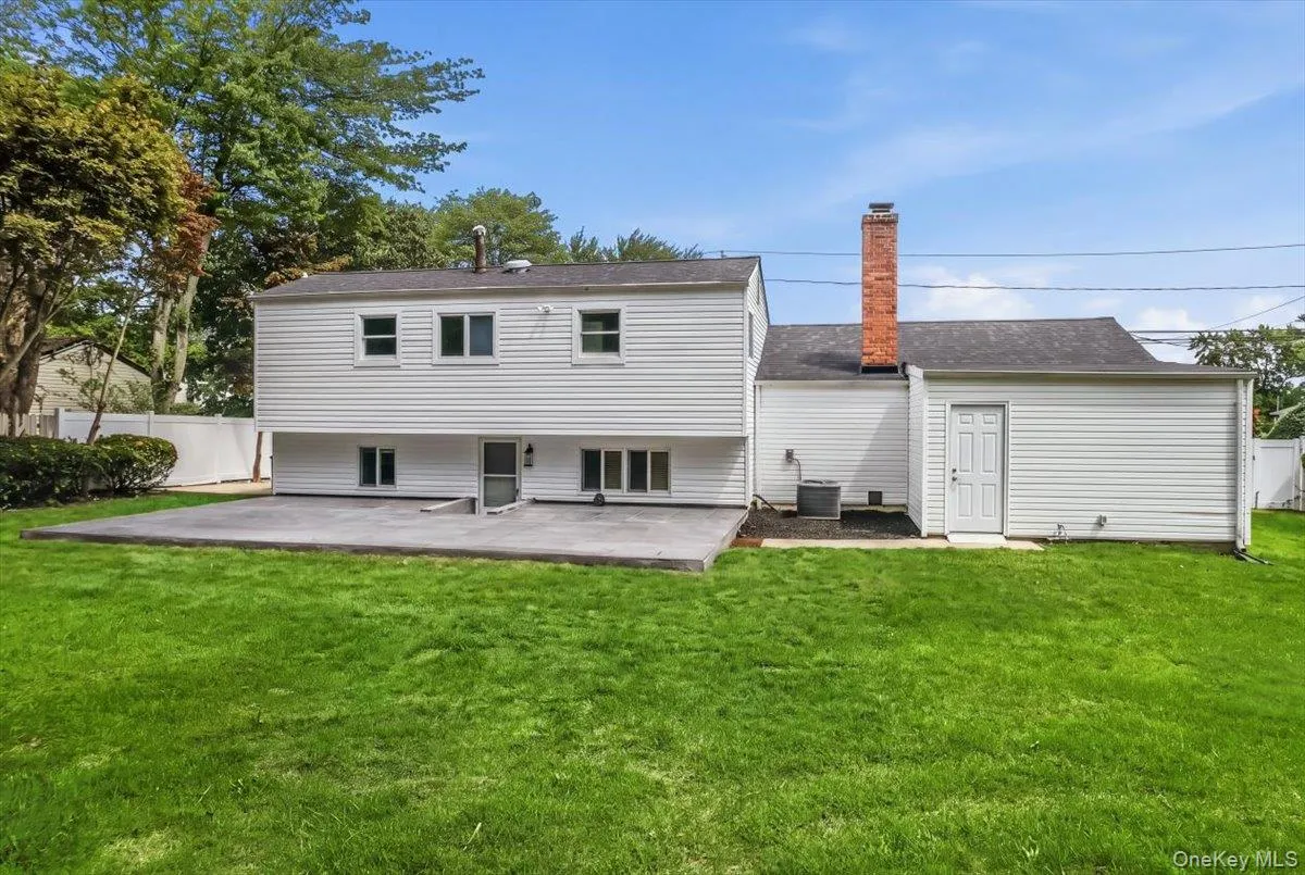260 24th Street, Babylon, NY, 4 Bedrooms Bedrooms, 10 Rooms Rooms,1 BathroomBathrooms,Residential,For Rent,24th,0,1042400 260 24th Street, Babylon, NY, 4 Bedrooms Bedrooms, 10 Rooms Rooms,1 BathroomBathrooms,Residential,For Rent,24th,0,1042400