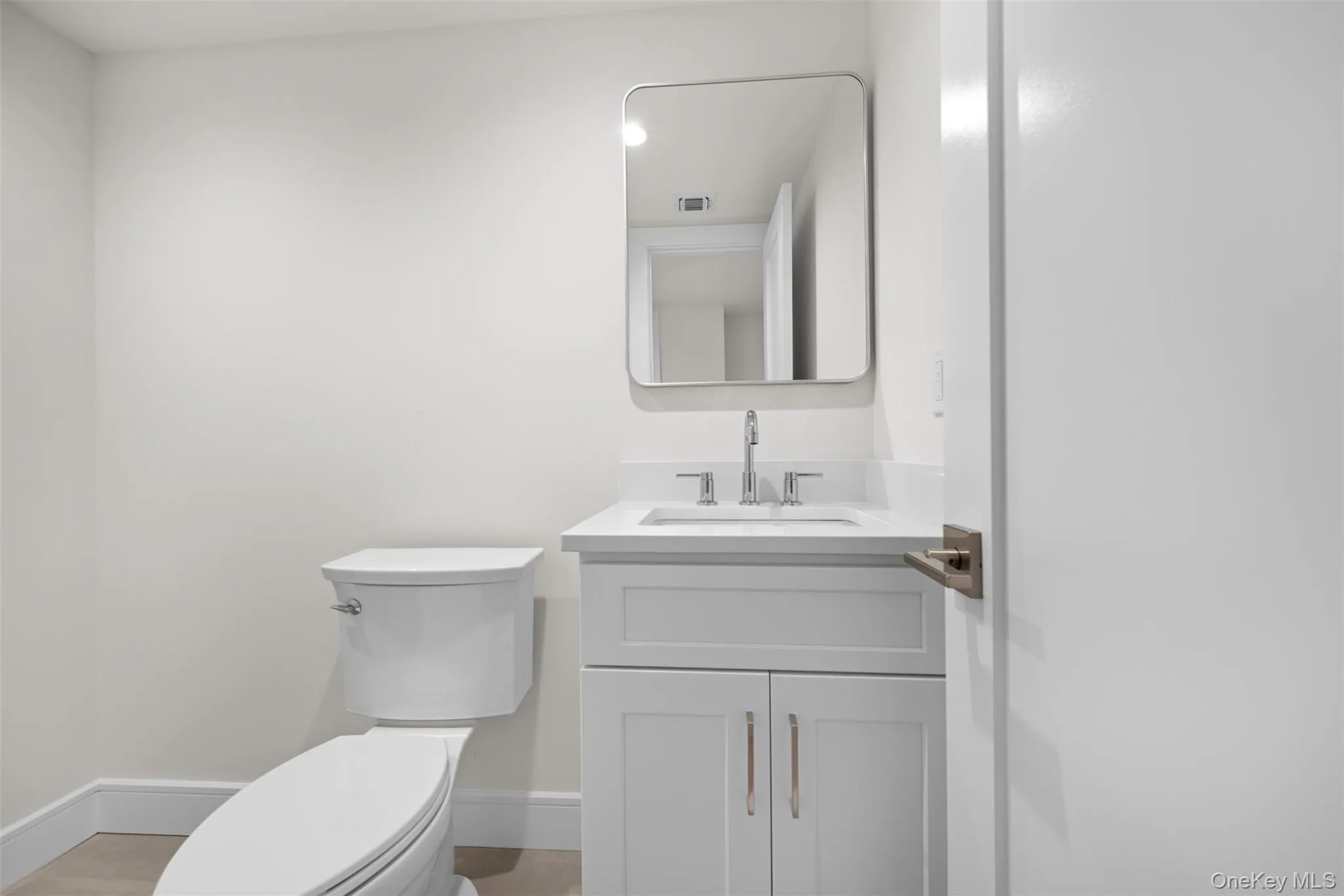 97 Broadmoor Lane, Hempstead, NY, 3 Bedrooms Bedrooms, 8 Rooms Rooms,2 BathroomsBathrooms,Residential,For Rent,Broadmoor,0,1042404 97 Broadmoor Lane, Hempstead, NY, 3 Bedrooms Bedrooms, 8 Rooms Rooms,2 BathroomsBathrooms,Residential,For Rent,Broadmoor,0,1042404