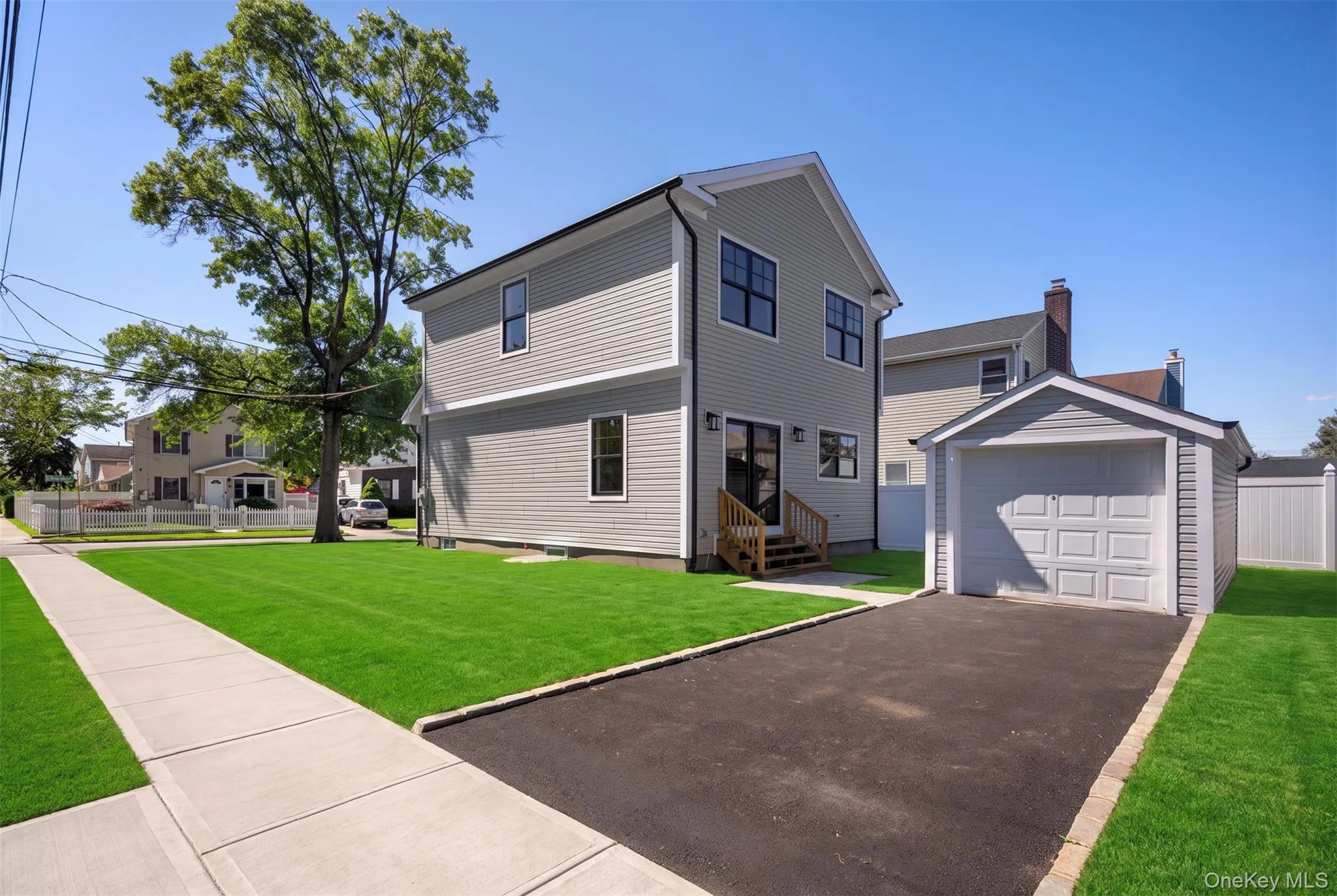 97 Broadmoor Lane, Hempstead, NY, 3 Bedrooms Bedrooms, 8 Rooms Rooms,2 BathroomsBathrooms,Residential,For Rent,Broadmoor,0,1042404 97 Broadmoor Lane, Hempstead, NY, 3 Bedrooms Bedrooms, 8 Rooms Rooms,2 BathroomsBathrooms,Residential,For Rent,Broadmoor,0,1042404