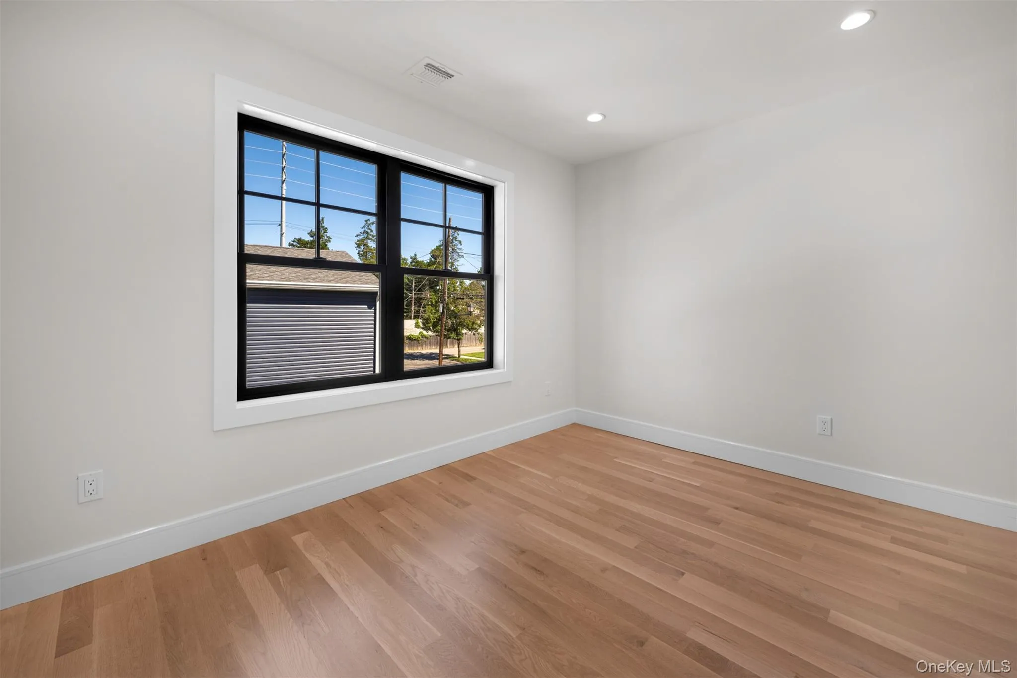 97 Broadmoor Lane, Hempstead, NY, 3 Bedrooms Bedrooms, 8 Rooms Rooms,2 BathroomsBathrooms,Residential,For Rent,Broadmoor,0,1042404 97 Broadmoor Lane, Hempstead, NY, 3 Bedrooms Bedrooms, 8 Rooms Rooms,2 BathroomsBathrooms,Residential,For Rent,Broadmoor,0,1042404