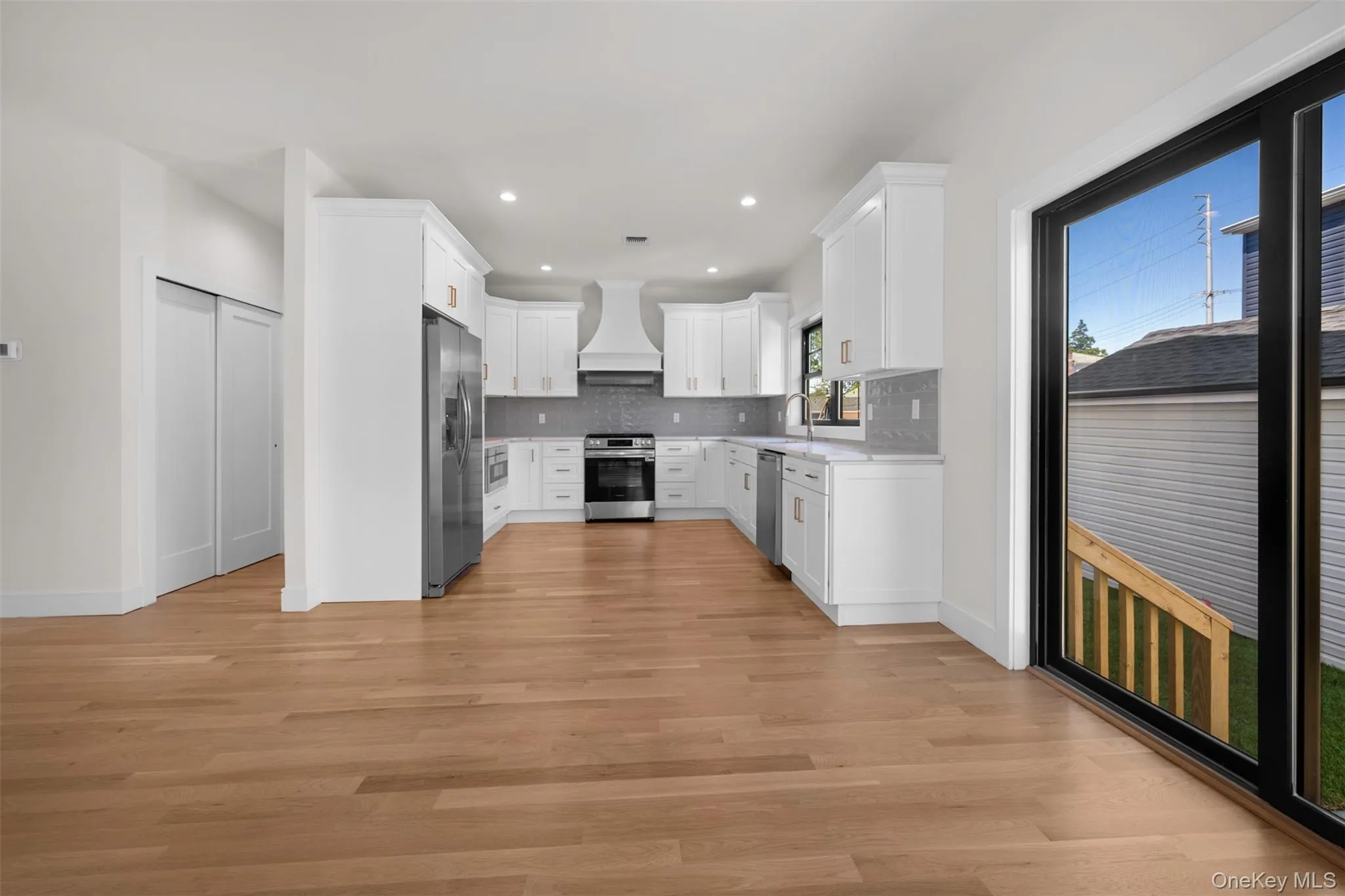 97 Broadmoor Lane, Hempstead, NY, 3 Bedrooms Bedrooms, 8 Rooms Rooms,2 BathroomsBathrooms,Residential,For Rent,Broadmoor,0,1042404 97 Broadmoor Lane, Hempstead, NY, 3 Bedrooms Bedrooms, 8 Rooms Rooms,2 BathroomsBathrooms,Residential,For Rent,Broadmoor,0,1042404