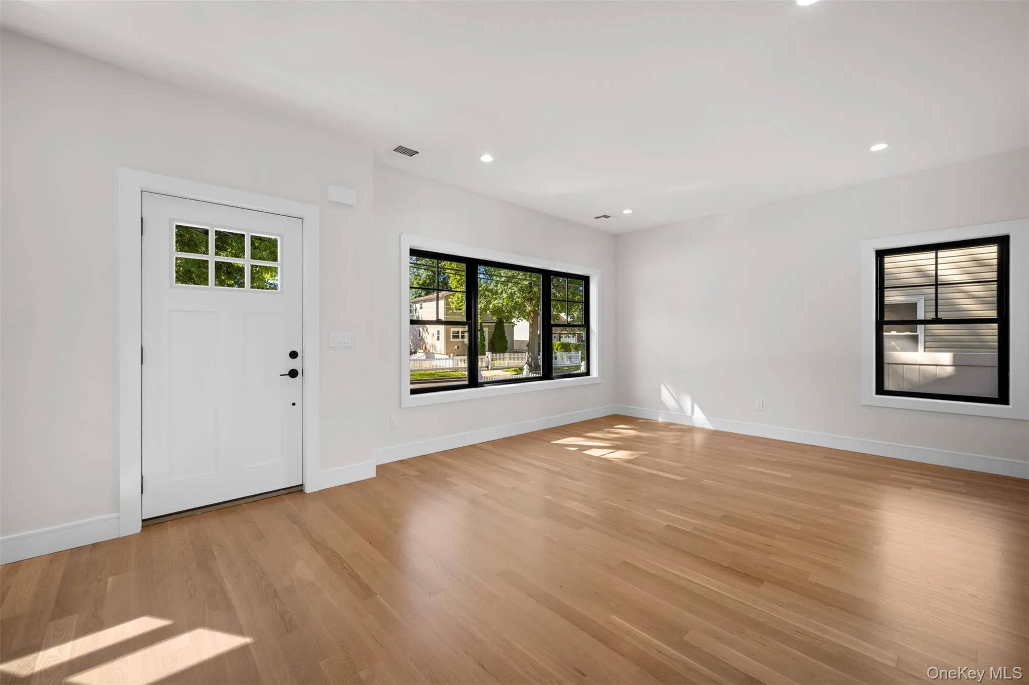 97 Broadmoor Lane, Hempstead, NY, 3 Bedrooms Bedrooms, 8 Rooms Rooms,2 BathroomsBathrooms,Residential,For Rent,Broadmoor,0,1042404 97 Broadmoor Lane, Hempstead, NY, 3 Bedrooms Bedrooms, 8 Rooms Rooms,2 BathroomsBathrooms,Residential,For Rent,Broadmoor,0,1042404