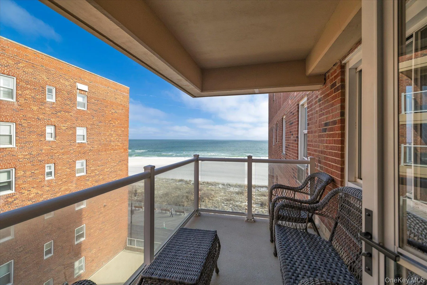 370 West Broadway, Long Beach, NY, 1 Bedroom Bedrooms, 4 Rooms Rooms,1 BathroomBathrooms,Residential Lease,For Rent,West Broadway,0,1042406 370 West Broadway, Long Beach, NY, 1 Bedroom Bedrooms, 4 Rooms Rooms,1 BathroomBathrooms,Residential Lease,For Rent,West Broadway,0,1042406