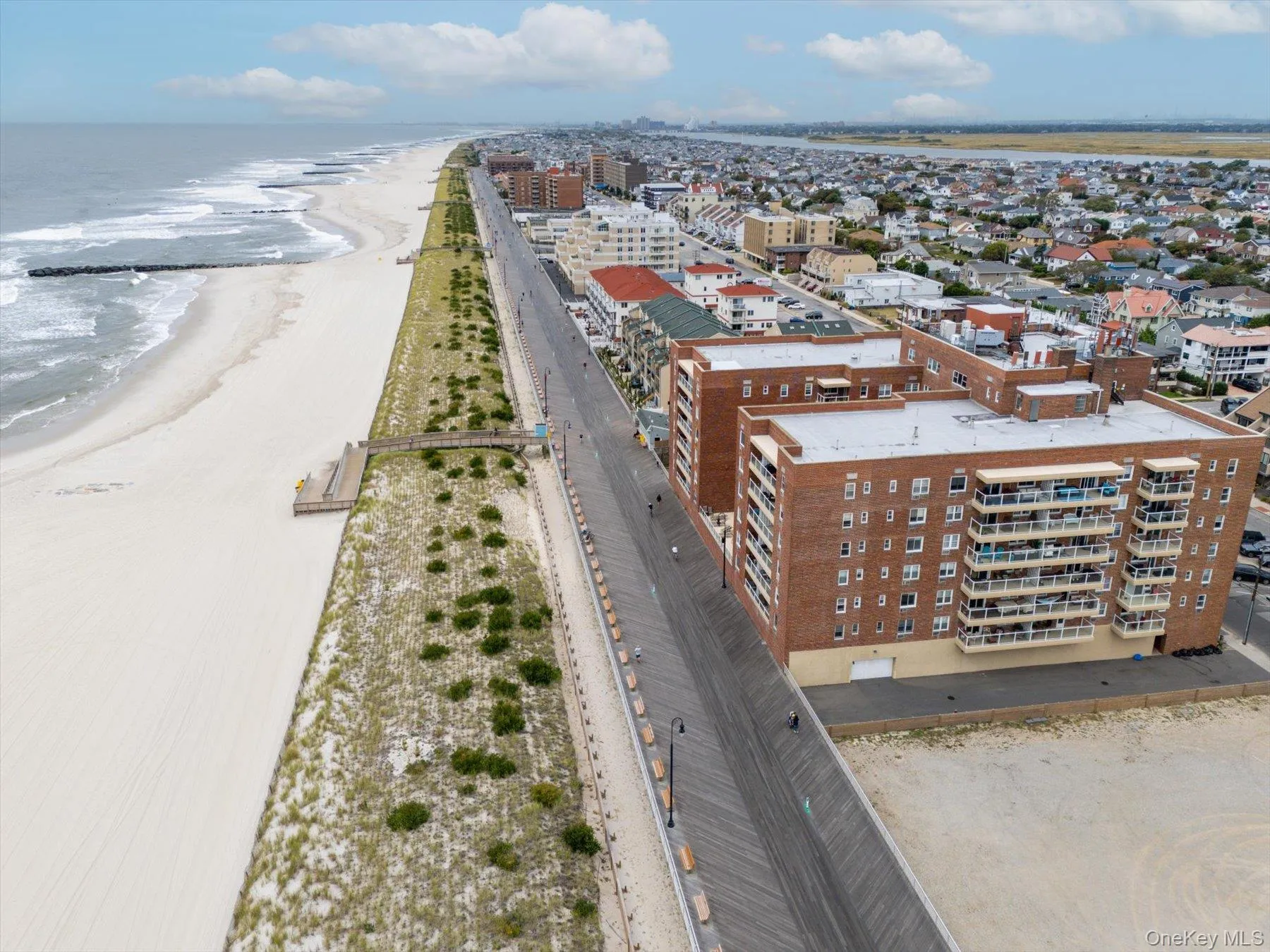370 West Broadway, Long Beach, NY, 1 Bedroom Bedrooms, 4 Rooms Rooms,1 BathroomBathrooms,Residential Lease,For Rent,West Broadway,0,1042406 370 West Broadway, Long Beach, NY, 1 Bedroom Bedrooms, 4 Rooms Rooms,1 BathroomBathrooms,Residential Lease,For Rent,West Broadway,0,1042406