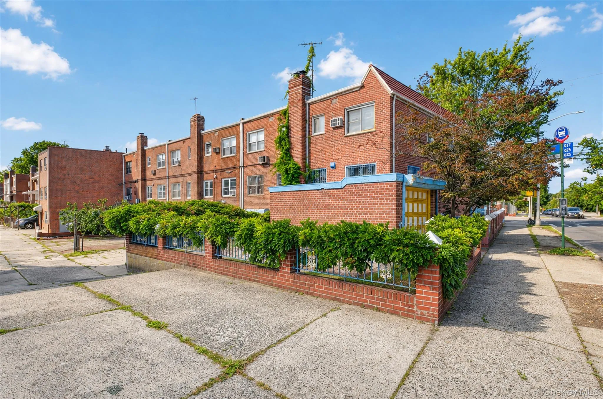 153-36 Booth Memorial Avenue, New York, NY, 3 Bedrooms Bedrooms, 6 Rooms Rooms,1 BathroomBathrooms,Residential,For Rent,Booth Memorial,0,1042407 153-36 Booth Memorial Avenue, New York, NY, 3 Bedrooms Bedrooms, 6 Rooms Rooms,1 BathroomBathrooms,Residential,For Rent,Booth Memorial,0,1042407