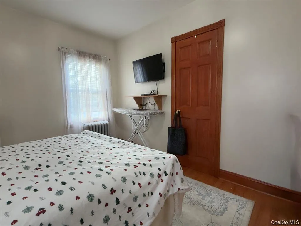 209-44 110th Avenue, New York, NY, 5 Bedrooms Bedrooms, 7 Rooms Rooms,1 BathroomBathrooms,Residential Lease,For Rent,110th,0,1042411 209-44 110th Avenue, New York, NY, 5 Bedrooms Bedrooms, 7 Rooms Rooms,1 BathroomBathrooms,Residential Lease,For Rent,110th,0,1042411