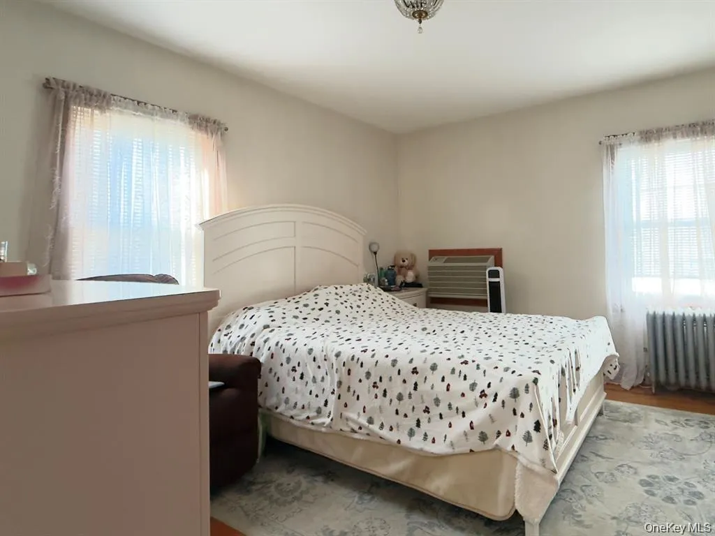 209-44 110th Avenue, New York, NY, 5 Bedrooms Bedrooms, 7 Rooms Rooms,1 BathroomBathrooms,Residential Lease,For Rent,110th,0,1042411 209-44 110th Avenue, New York, NY, 5 Bedrooms Bedrooms, 7 Rooms Rooms,1 BathroomBathrooms,Residential Lease,For Rent,110th,0,1042411