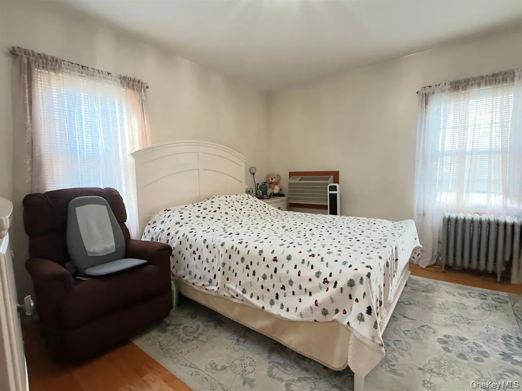 209-44 110th Avenue, New York, NY, 5 Bedrooms Bedrooms, 7 Rooms Rooms,1 BathroomBathrooms,Residential Lease,For Rent,110th,0,1042411 209-44 110th Avenue, New York, NY, 5 Bedrooms Bedrooms, 7 Rooms Rooms,1 BathroomBathrooms,Residential Lease,For Rent,110th,0,1042411