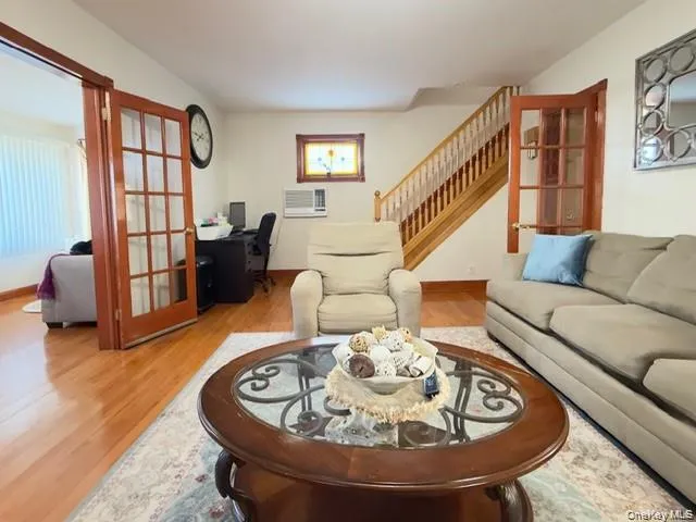 209-44 110th Avenue, New York, NY, 5 Bedrooms Bedrooms, 7 Rooms Rooms,1 BathroomBathrooms,Residential Lease,For Rent,110th,0,1042411 209-44 110th Avenue, New York, NY, 5 Bedrooms Bedrooms, 7 Rooms Rooms,1 BathroomBathrooms,Residential Lease,For Rent,110th,0,1042411