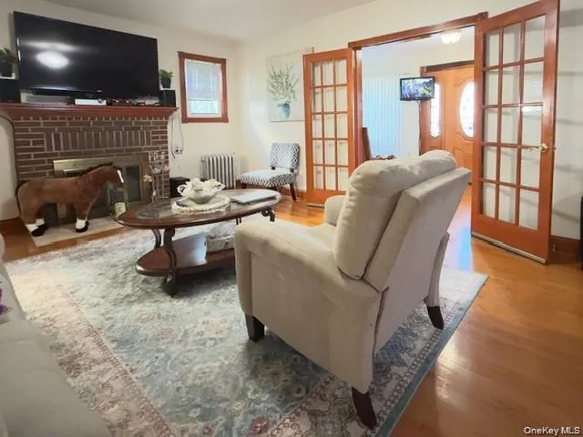 209-44 110th Avenue, New York, NY, 5 Bedrooms Bedrooms, 7 Rooms Rooms,1 BathroomBathrooms,Residential Lease,For Rent,110th,0,1042411 209-44 110th Avenue, New York, NY, 5 Bedrooms Bedrooms, 7 Rooms Rooms,1 BathroomBathrooms,Residential Lease,For Rent,110th,0,1042411