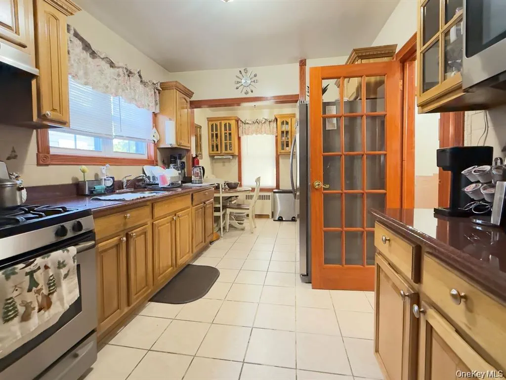 209-44 110th Avenue, New York, NY, 5 Bedrooms Bedrooms, 7 Rooms Rooms,1 BathroomBathrooms,Residential Lease,For Rent,110th,0,1042411 209-44 110th Avenue, New York, NY, 5 Bedrooms Bedrooms, 7 Rooms Rooms,1 BathroomBathrooms,Residential Lease,For Rent,110th,0,1042411