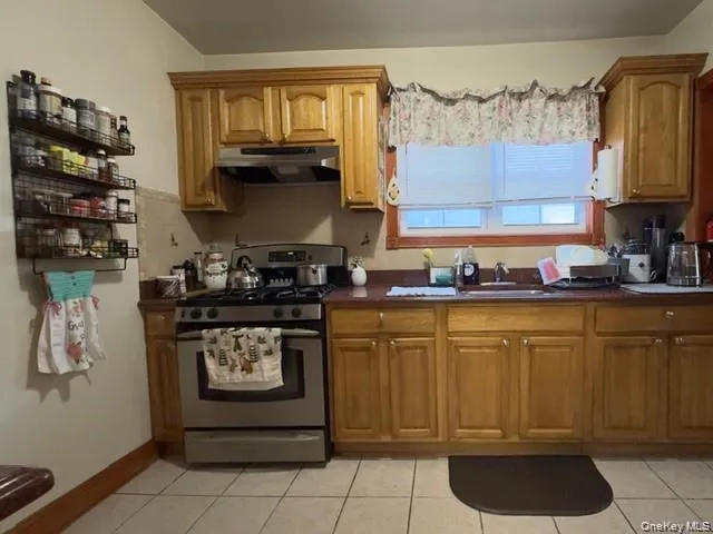 209-44 110th Avenue, New York, NY, 5 Bedrooms Bedrooms, 7 Rooms Rooms,1 BathroomBathrooms,Residential Lease,For Rent,110th,0,1042411 209-44 110th Avenue, New York, NY, 5 Bedrooms Bedrooms, 7 Rooms Rooms,1 BathroomBathrooms,Residential Lease,For Rent,110th,0,1042411