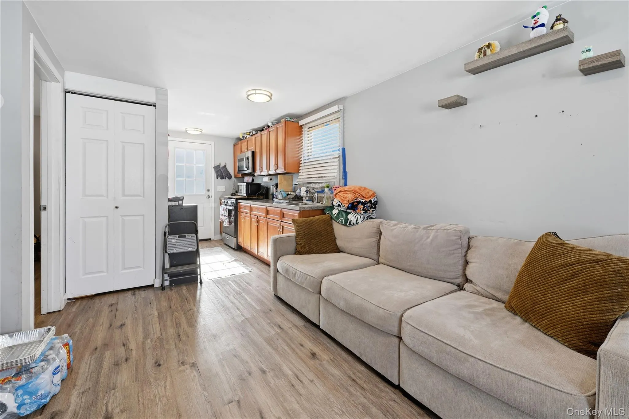 36 Woodlawn Avenue, Brookhaven, NY, 2 Bedrooms Bedrooms, 3 Rooms Rooms,1 BathroomBathrooms,Residential,For Rent,Woodlawn,0,1042423 36 Woodlawn Avenue, Brookhaven, NY, 2 Bedrooms Bedrooms, 3 Rooms Rooms,1 BathroomBathrooms,Residential,For Rent,Woodlawn,0,1042423