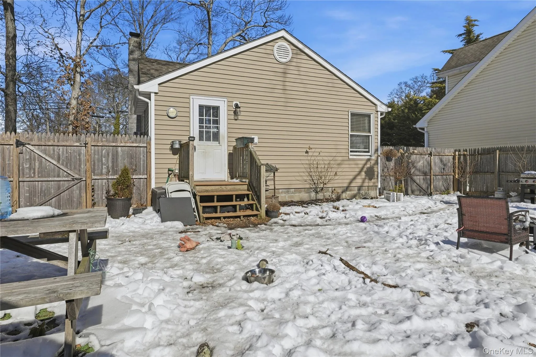 36 Woodlawn Avenue, Brookhaven, NY, 2 Bedrooms Bedrooms, 3 Rooms Rooms,1 BathroomBathrooms,Residential,For Rent,Woodlawn,0,1042423 36 Woodlawn Avenue, Brookhaven, NY, 2 Bedrooms Bedrooms, 3 Rooms Rooms,1 BathroomBathrooms,Residential,For Rent,Woodlawn,0,1042423