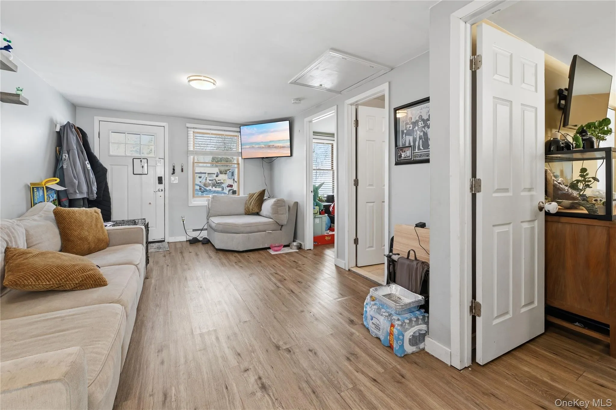 36 Woodlawn Avenue, Brookhaven, NY, 2 Bedrooms Bedrooms, 3 Rooms Rooms,1 BathroomBathrooms,Residential,For Rent,Woodlawn,0,1042423 36 Woodlawn Avenue, Brookhaven, NY, 2 Bedrooms Bedrooms, 3 Rooms Rooms,1 BathroomBathrooms,Residential,For Rent,Woodlawn,0,1042423