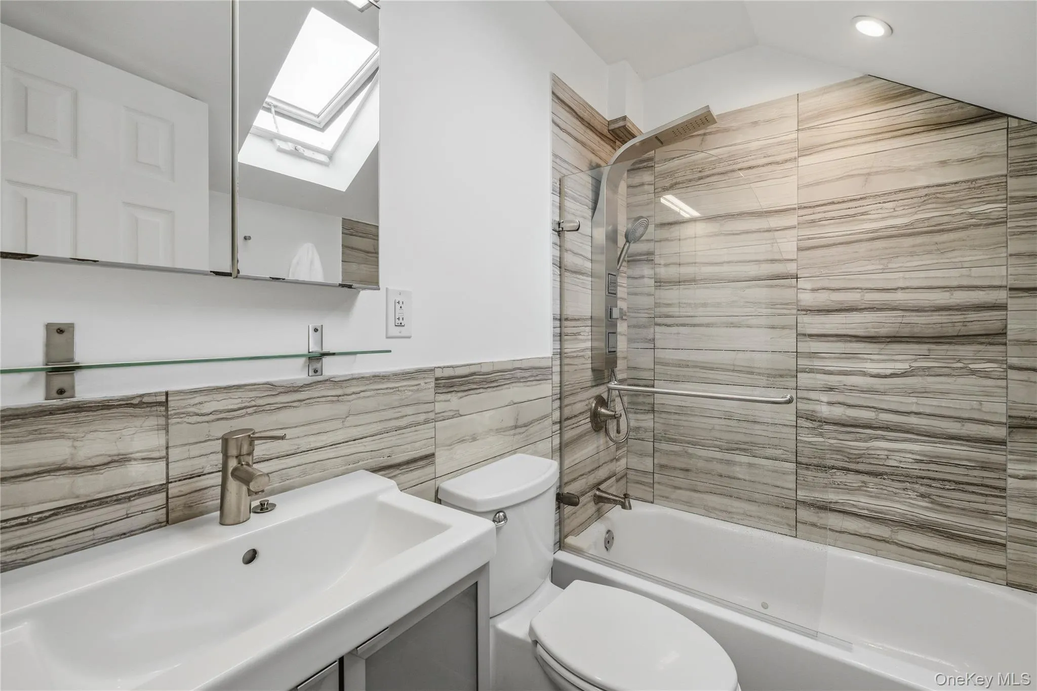 662 Palisade Avenue, Yonkers, NY, 2 Bedrooms Bedrooms, 8 Rooms Rooms,2 BathroomsBathrooms,Residential,For Rent,Palisade,0,1042424 662 Palisade Avenue, Yonkers, NY, 2 Bedrooms Bedrooms, 8 Rooms Rooms,2 BathroomsBathrooms,Residential,For Rent,Palisade,0,1042424