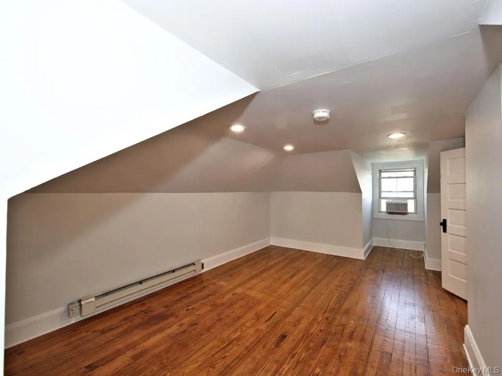 72 High Street, Rye City, NY, 2 Bedrooms Bedrooms, 5 Rooms Rooms,1 BathroomBathrooms,Residential Lease,For Rent,High,0,1042426 72 High Street, Rye City, NY, 2 Bedrooms Bedrooms, 5 Rooms Rooms,1 BathroomBathrooms,Residential Lease,For Rent,High,0,1042426