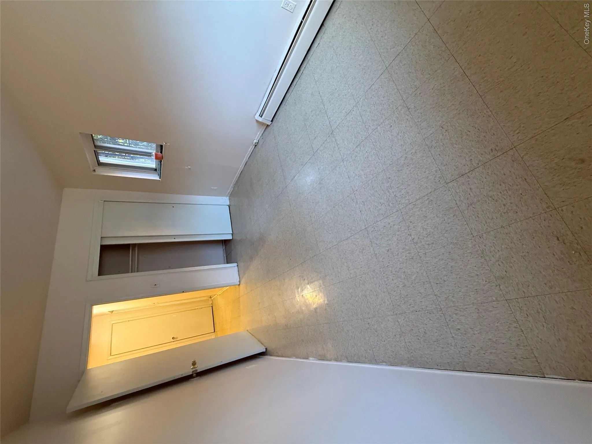 16615 Depot Road, New York, NY, 1 Bedroom Bedrooms, 3 Rooms Rooms,1 BathroomBathrooms,Residential Lease,For Rent,Depot,0,1042428 16615 Depot Road, New York, NY, 1 Bedroom Bedrooms, 3 Rooms Rooms,1 BathroomBathrooms,Residential Lease,For Rent,Depot,0,1042428
