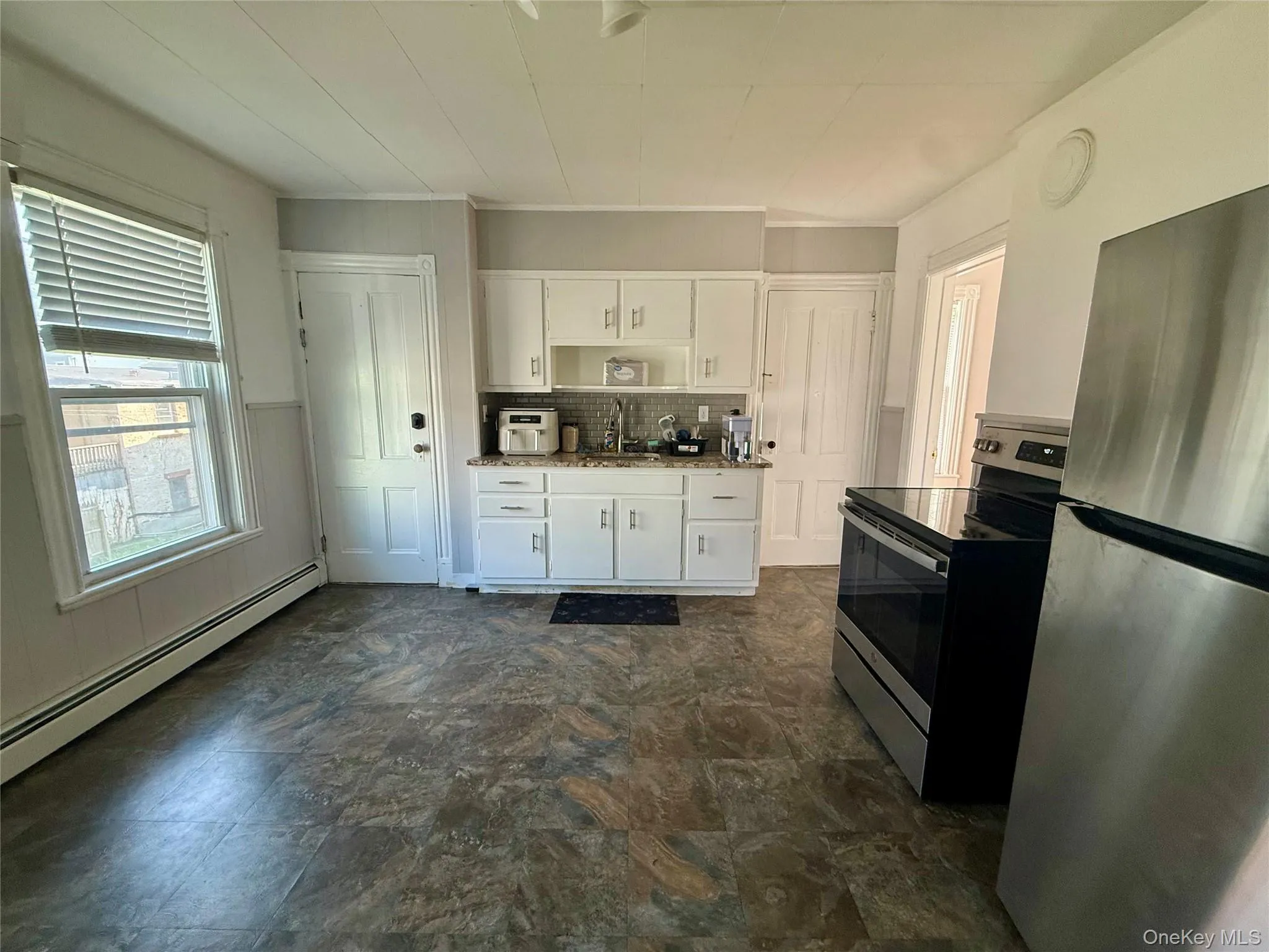 2 Charles Street, Poughkeepsie, NY, 2 Bedrooms Bedrooms, 4 Rooms Rooms,1 BathroomBathrooms,Residential Lease,For Rent,Charles,0,1042432 2 Charles Street, Poughkeepsie, NY, 2 Bedrooms Bedrooms, 4 Rooms Rooms,1 BathroomBathrooms,Residential Lease,For Rent,Charles,0,1042432