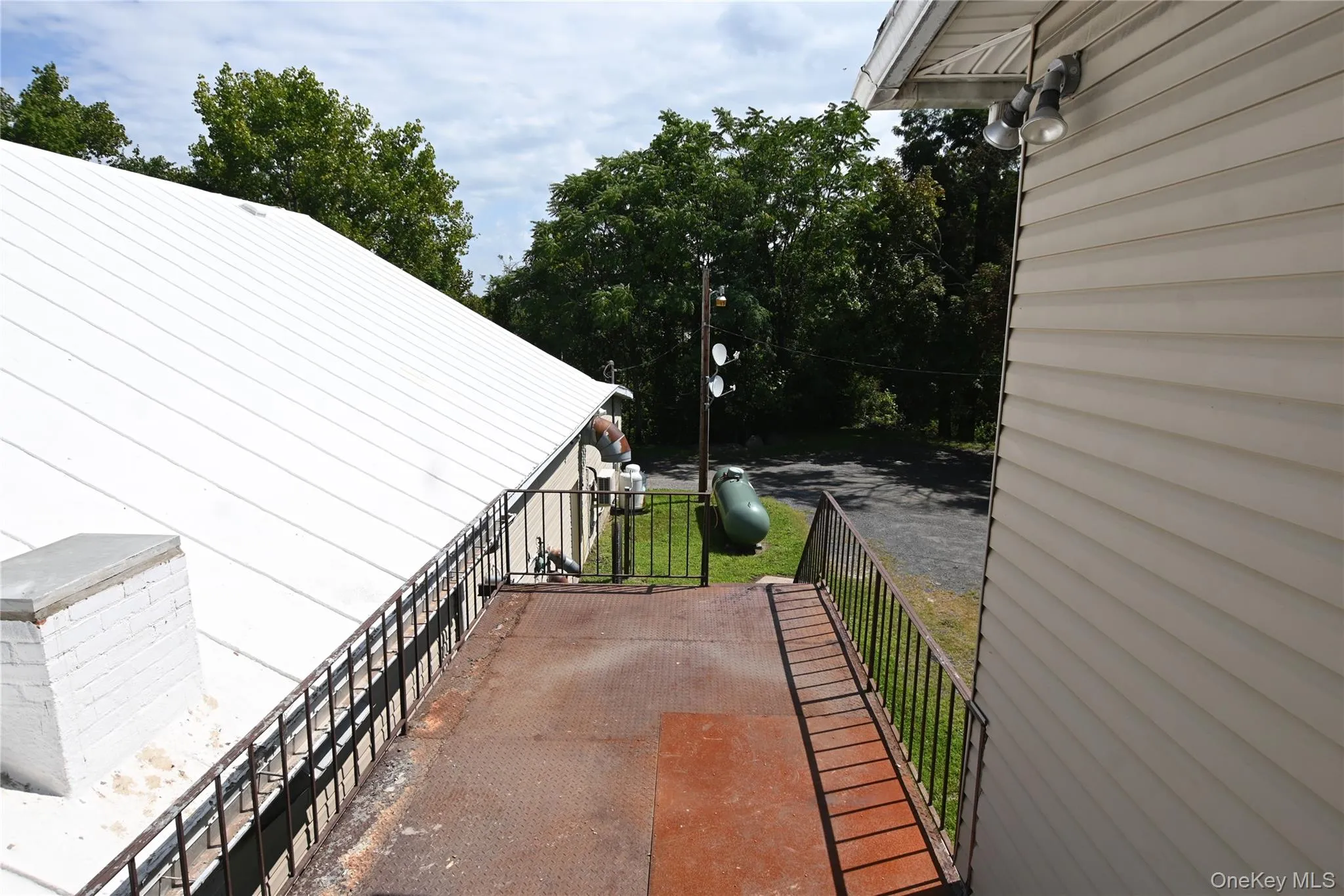 1298 Route 9W, Marlboro, NY, 1 Bedroom Bedrooms, 3 Rooms Rooms,1 BathroomBathrooms,Residential Lease,For Rent,Route 9W,0,1042437 1298 Route 9W, Marlboro, NY, 1 Bedroom Bedrooms, 3 Rooms Rooms,1 BathroomBathrooms,Residential Lease,For Rent,Route 9W,0,1042437