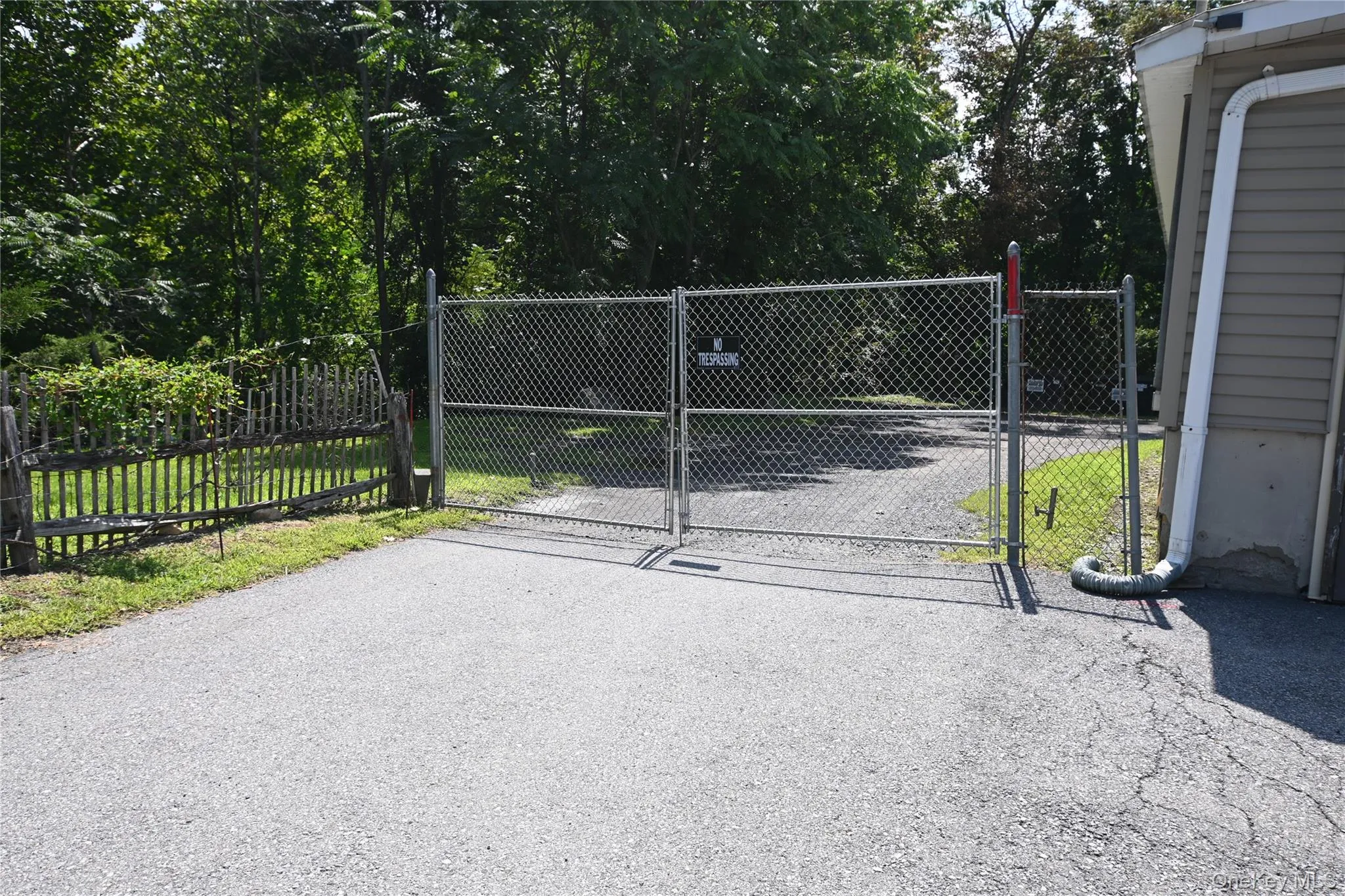 1298 Route 9W, Marlboro, NY, 1 Bedroom Bedrooms, 3 Rooms Rooms,1 BathroomBathrooms,Residential Lease,For Rent,Route 9W,0,1042437 1298 Route 9W, Marlboro, NY, 1 Bedroom Bedrooms, 3 Rooms Rooms,1 BathroomBathrooms,Residential Lease,For Rent,Route 9W,0,1042437