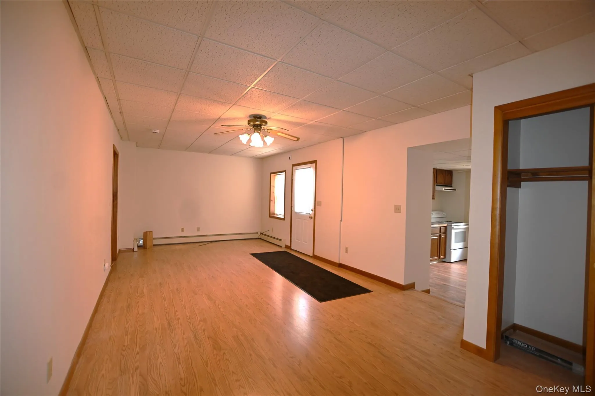 1298 Route 9W, Marlboro, NY, 1 Bedroom Bedrooms, 3 Rooms Rooms,1 BathroomBathrooms,Residential Lease,For Rent,Route 9W,0,1042437 1298 Route 9W, Marlboro, NY, 1 Bedroom Bedrooms, 3 Rooms Rooms,1 BathroomBathrooms,Residential Lease,For Rent,Route 9W,0,1042437