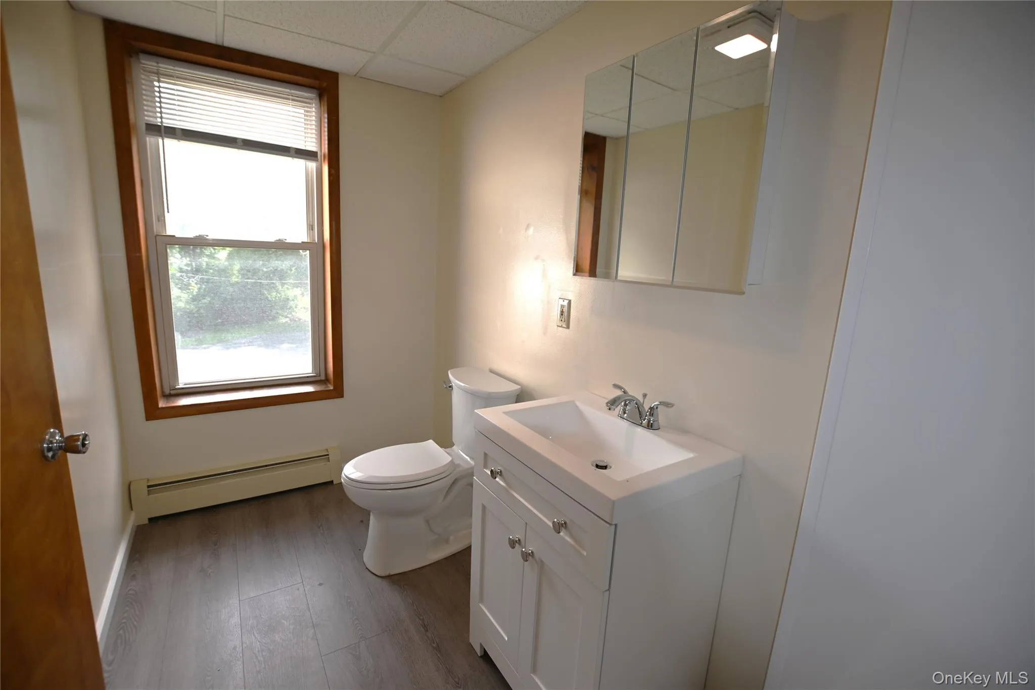 1298 Route 9W, Marlboro, NY, 1 Bedroom Bedrooms, 3 Rooms Rooms,1 BathroomBathrooms,Residential Lease,For Rent,Route 9W,0,1042437 1298 Route 9W, Marlboro, NY, 1 Bedroom Bedrooms, 3 Rooms Rooms,1 BathroomBathrooms,Residential Lease,For Rent,Route 9W,0,1042437
