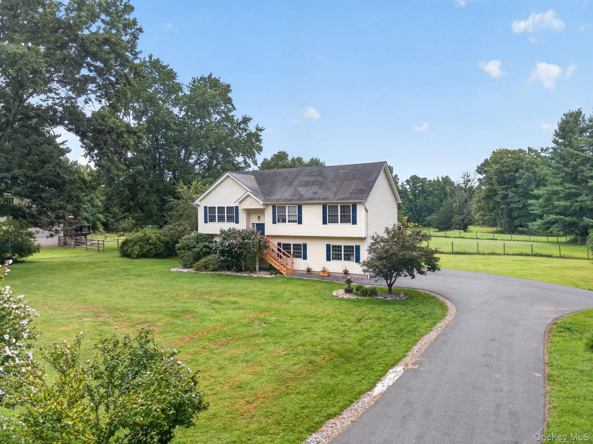 59 Gillespie Street, Crawford, NY, 3 Bedrooms Bedrooms, 11 Rooms Rooms,3 BathroomsBathrooms,Residential,For Rent,Gillespie,0,1042442 59 Gillespie Street, Crawford, NY, 3 Bedrooms Bedrooms, 11 Rooms Rooms,3 BathroomsBathrooms,Residential,For Rent,Gillespie,0,1042442
