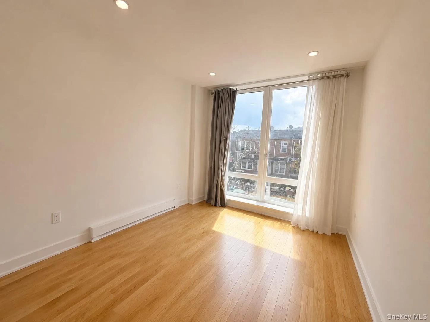 5602 31st Avenue, New York, NY, 2 Bedrooms Bedrooms, 4 Rooms Rooms,1 BathroomBathrooms,Residential,For Rent,31st,0,1042446 5602 31st Avenue, New York, NY, 2 Bedrooms Bedrooms, 4 Rooms Rooms,1 BathroomBathrooms,Residential,For Rent,31st,0,1042446