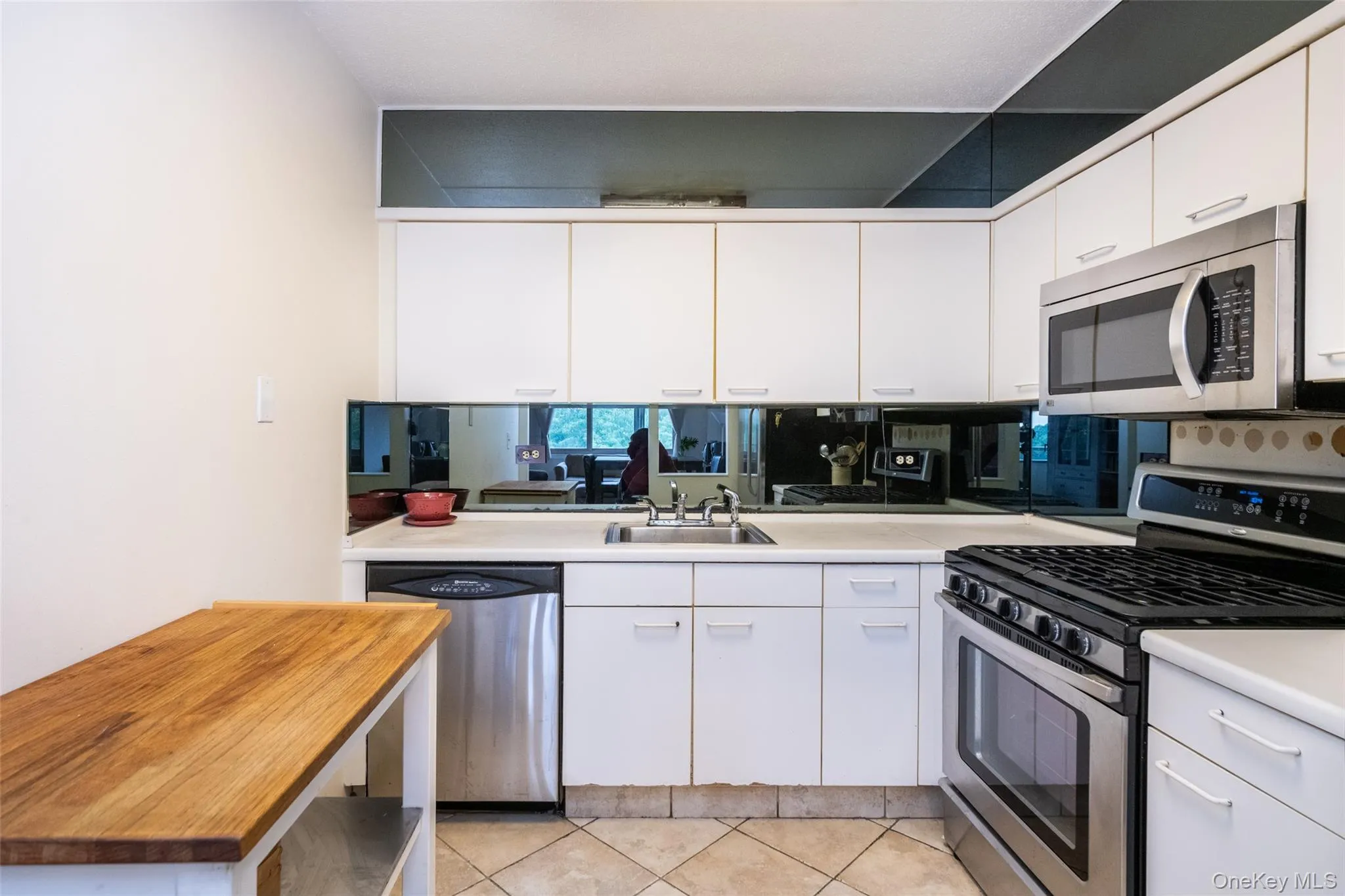 701 Pelham Road, New Rochelle, NY, 1 Bedroom Bedrooms, 3 Rooms Rooms,1 BathroomBathrooms,Residential,For Rent,Pelham,0,1042447 701 Pelham Road, New Rochelle, NY, 1 Bedroom Bedrooms, 3 Rooms Rooms,1 BathroomBathrooms,Residential,For Rent,Pelham,0,1042447