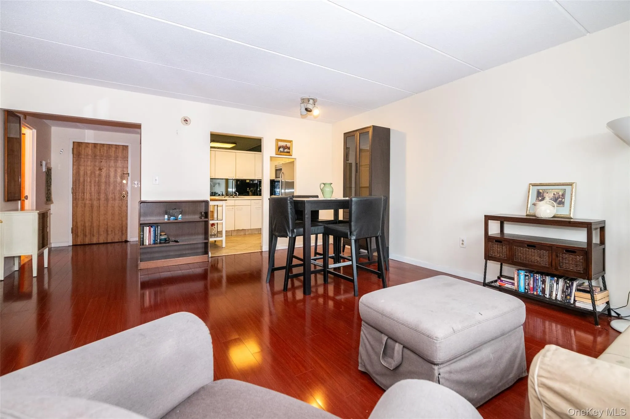 701 Pelham Road, New Rochelle, NY, 1 Bedroom Bedrooms, 3 Rooms Rooms,1 BathroomBathrooms,Residential,For Rent,Pelham,0,1042447 701 Pelham Road, New Rochelle, NY, 1 Bedroom Bedrooms, 3 Rooms Rooms,1 BathroomBathrooms,Residential,For Rent,Pelham,0,1042447