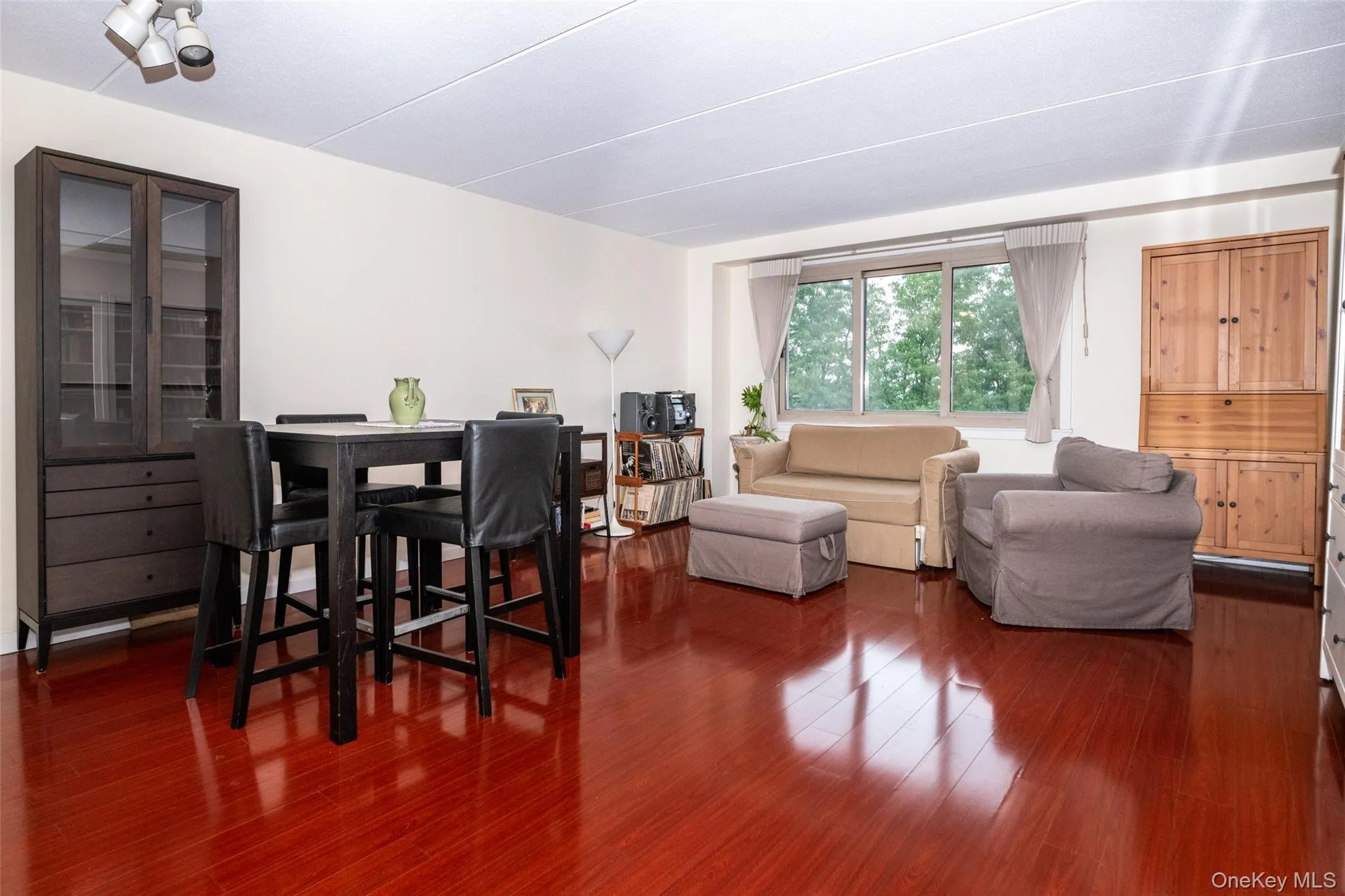 701 Pelham Road, New Rochelle, NY, 1 Bedroom Bedrooms, 3 Rooms Rooms,1 BathroomBathrooms,Residential,For Rent,Pelham,0,1042447 701 Pelham Road, New Rochelle, NY, 1 Bedroom Bedrooms, 3 Rooms Rooms,1 BathroomBathrooms,Residential,For Rent,Pelham,0,1042447