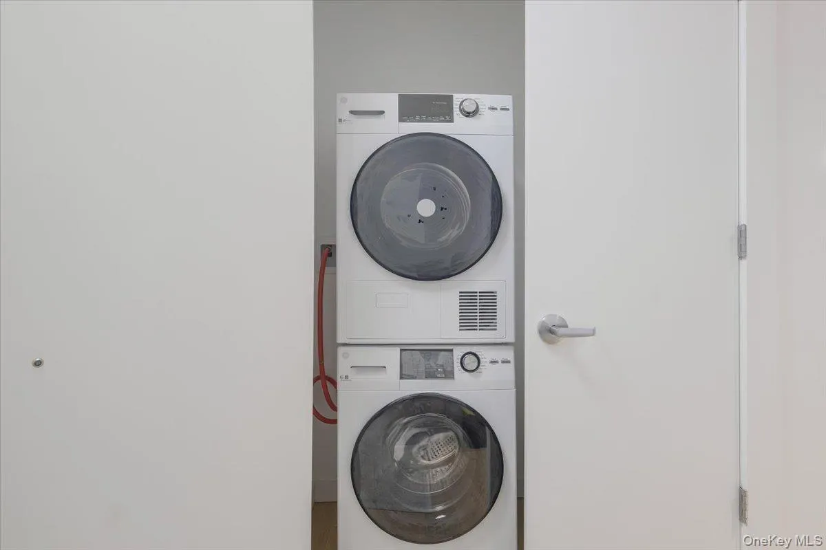 249 Main Street, Beacon, NY, 1 Bedroom Bedrooms, 4 Rooms Rooms,1 BathroomBathrooms,Residential Lease,For Rent,Main,0,1042449 249 Main Street, Beacon, NY, 1 Bedroom Bedrooms, 4 Rooms Rooms,1 BathroomBathrooms,Residential Lease,For Rent,Main,0,1042449