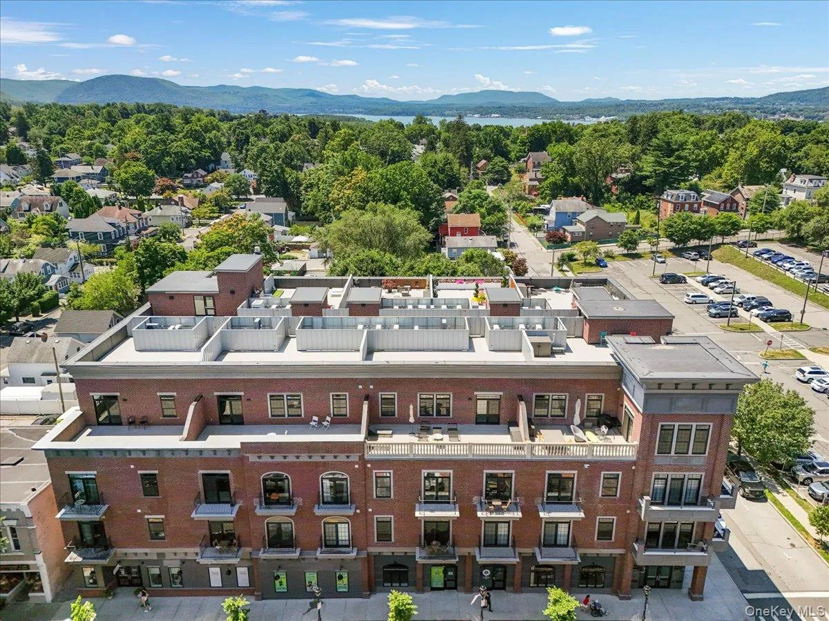 249 Main Street, Beacon, NY, 1 Bedroom Bedrooms, 4 Rooms Rooms,1 BathroomBathrooms,Residential Lease,For Rent,Main,0,1042449 249 Main Street, Beacon, NY, 1 Bedroom Bedrooms, 4 Rooms Rooms,1 BathroomBathrooms,Residential Lease,For Rent,Main,0,1042449