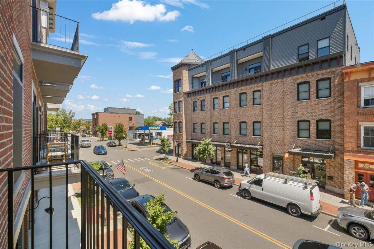 249 Main Street, Beacon, NY, 1 Bedroom Bedrooms, 4 Rooms Rooms,1 BathroomBathrooms,Residential Lease,For Rent,Main,0,1042449 249 Main Street, Beacon, NY, 1 Bedroom Bedrooms, 4 Rooms Rooms,1 BathroomBathrooms,Residential Lease,For Rent,Main,0,1042449