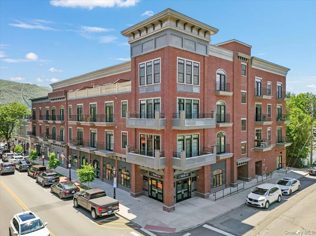 249 Main Street, Beacon, NY, 1 Bedroom Bedrooms, 4 Rooms Rooms,1 BathroomBathrooms,Residential Lease,For Rent,Main,0,1042449 249 Main Street, Beacon, NY, 1 Bedroom Bedrooms, 4 Rooms Rooms,1 BathroomBathrooms,Residential Lease,For Rent,Main,0,1042449
