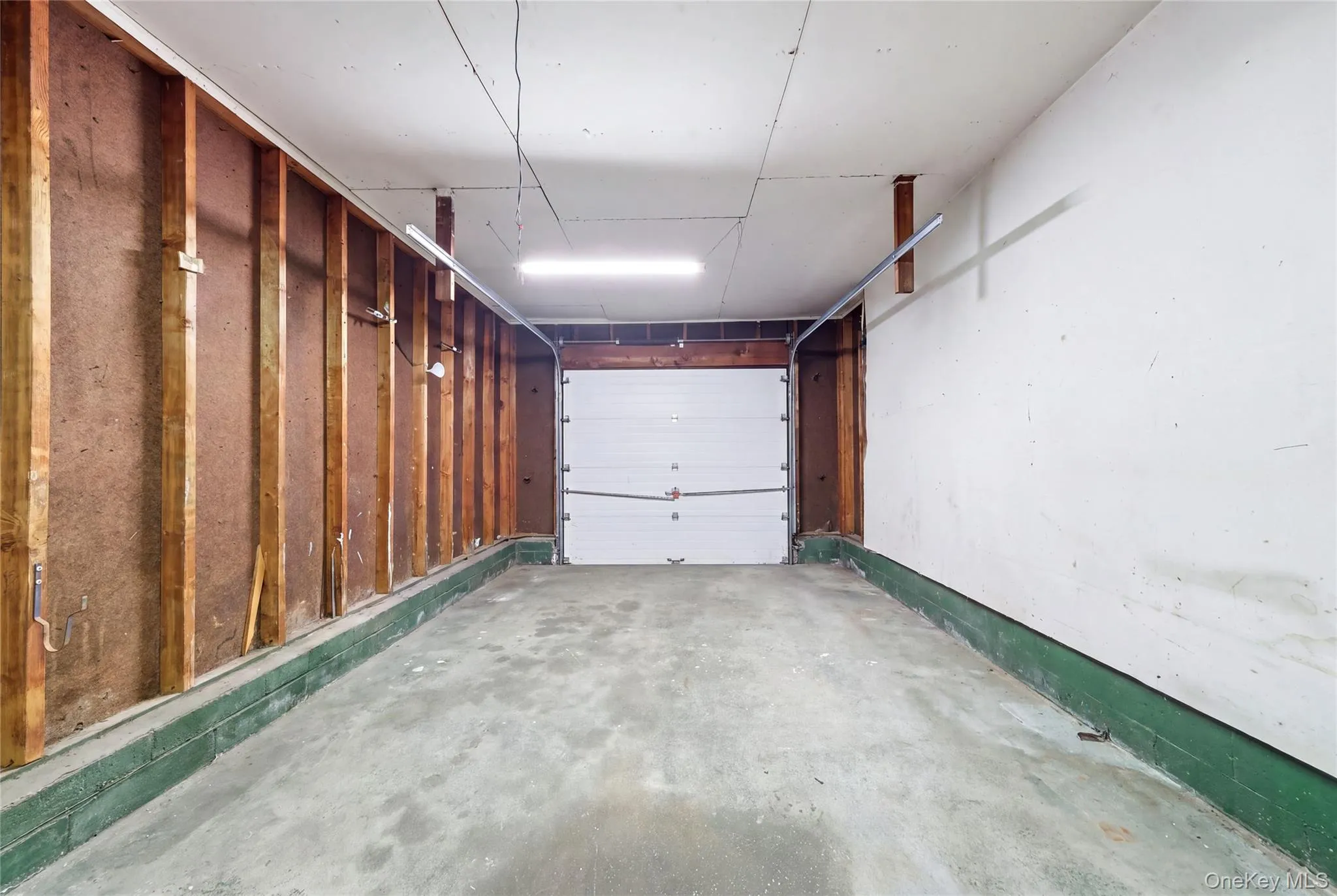 1 Car Garage 1 Car Garage