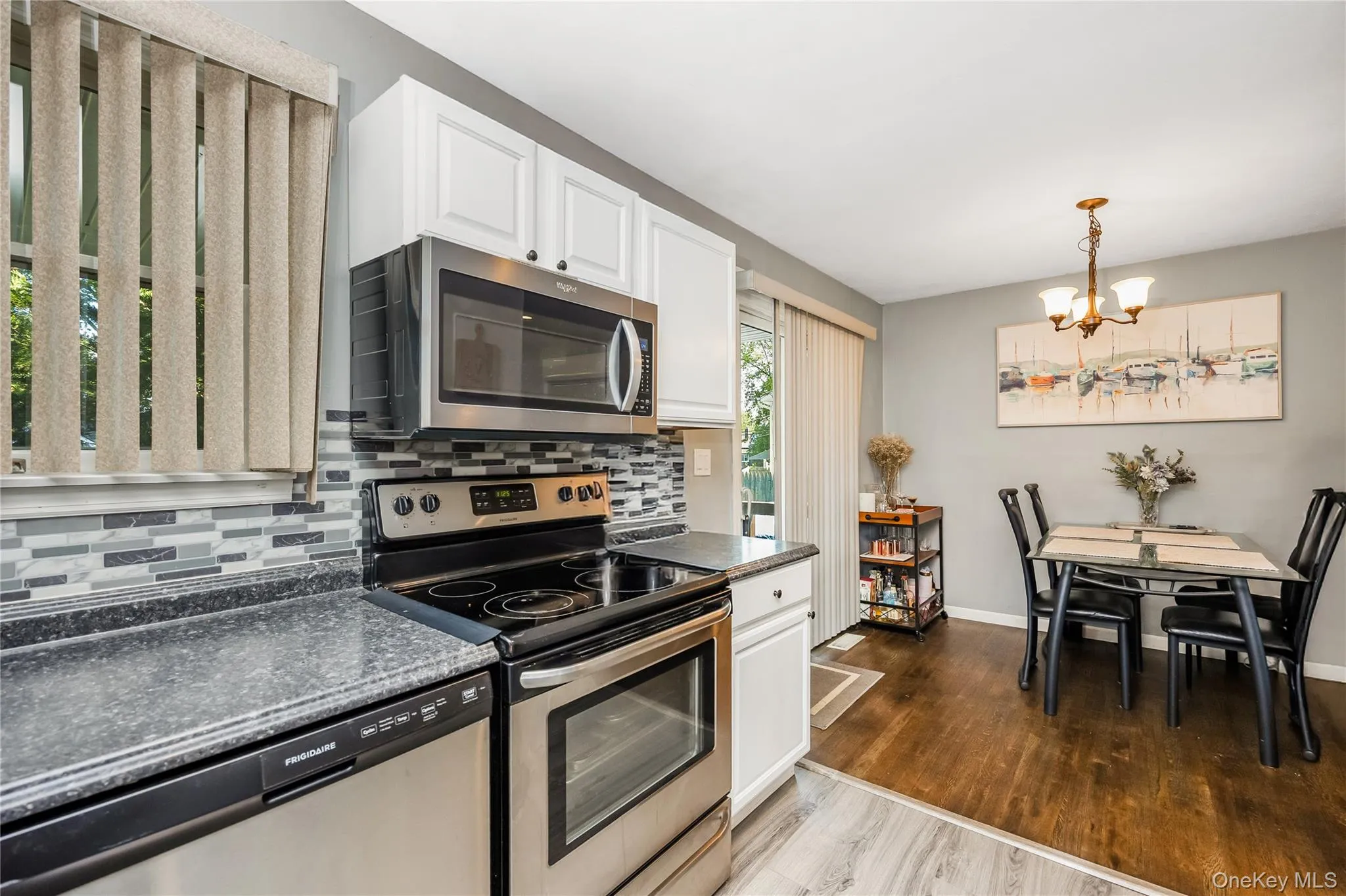 2401 Wave Avenue, Brookhaven, NY, 4 Bedrooms Bedrooms, 7 Rooms Rooms,2 BathroomsBathrooms,Residential,For Rent,Wave,0,1042453 2401 Wave Avenue, Brookhaven, NY, 4 Bedrooms Bedrooms, 7 Rooms Rooms,2 BathroomsBathrooms,Residential,For Rent,Wave,0,1042453