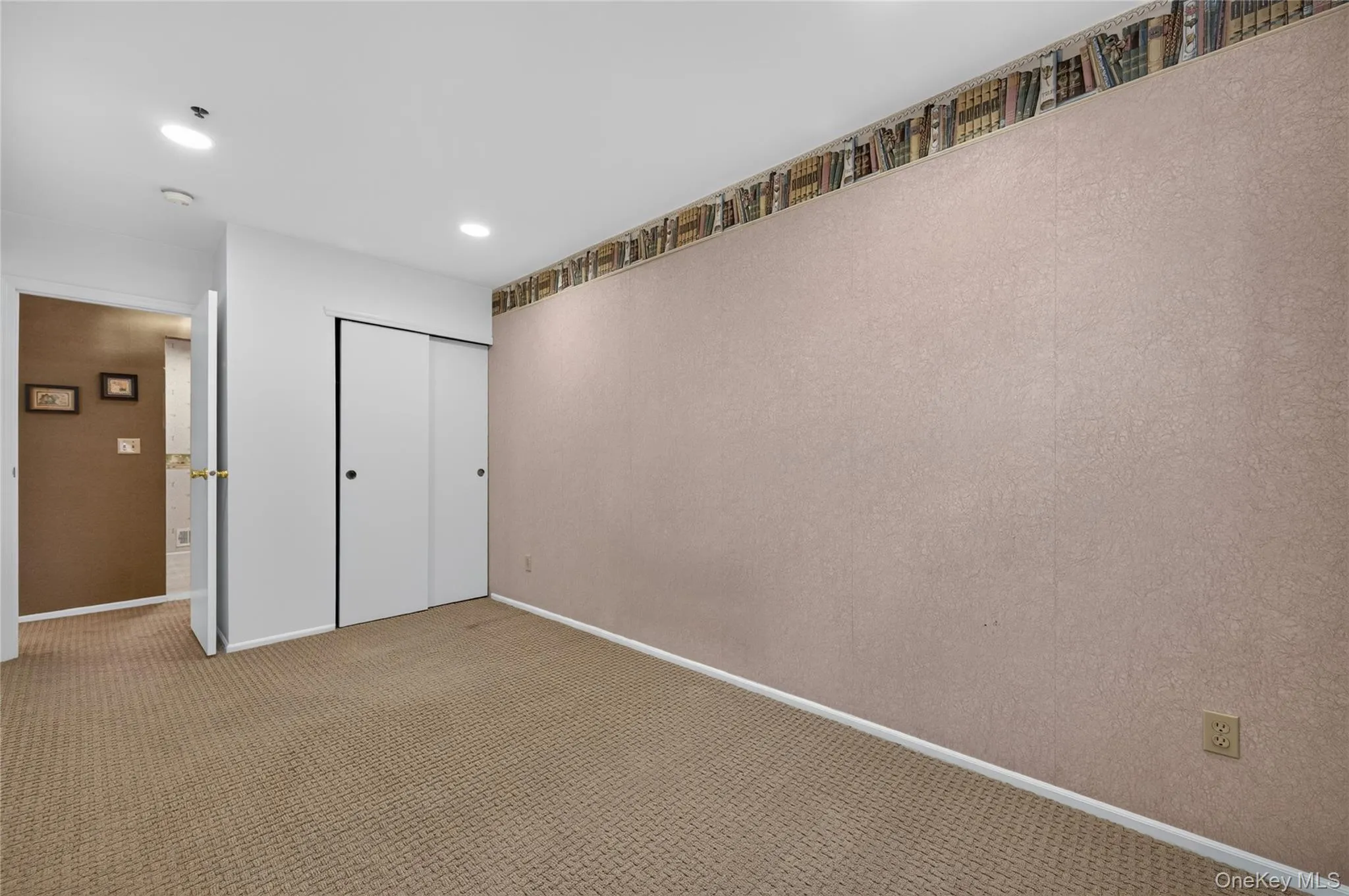 2nd Bedroom 2nd Bedroom