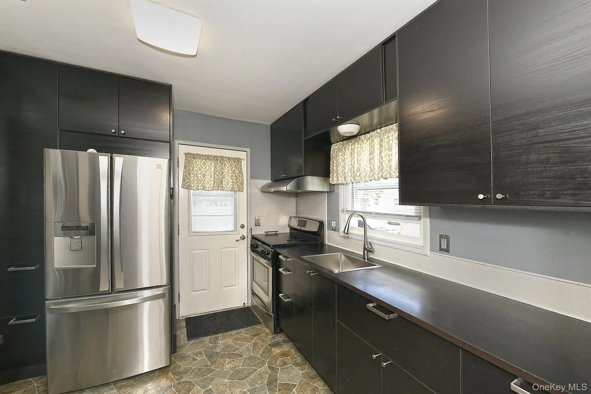 63 Michele Terrace, Oyster Bay, NY, 6 Bedrooms Bedrooms, 11 Rooms Rooms,2 BathroomsBathrooms,Residential,For Rent,Michele,0,1042463 63 Michele Terrace, Oyster Bay, NY, 6 Bedrooms Bedrooms, 11 Rooms Rooms,2 BathroomsBathrooms,Residential,For Rent,Michele,0,1042463