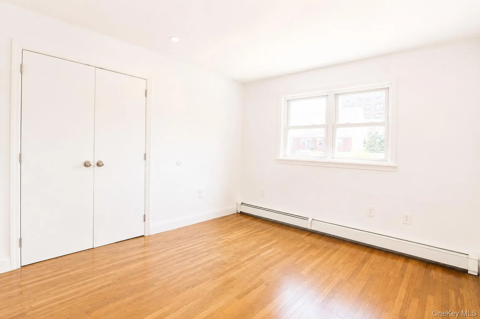 330 Broadway, Long Beach, NY, 1 Bedroom Bedrooms, 4 Rooms Rooms,1 BathroomBathrooms,Residential Lease,For Rent,Broadway,0,1042464 330 Broadway, Long Beach, NY, 1 Bedroom Bedrooms, 4 Rooms Rooms,1 BathroomBathrooms,Residential Lease,For Rent,Broadway,0,1042464