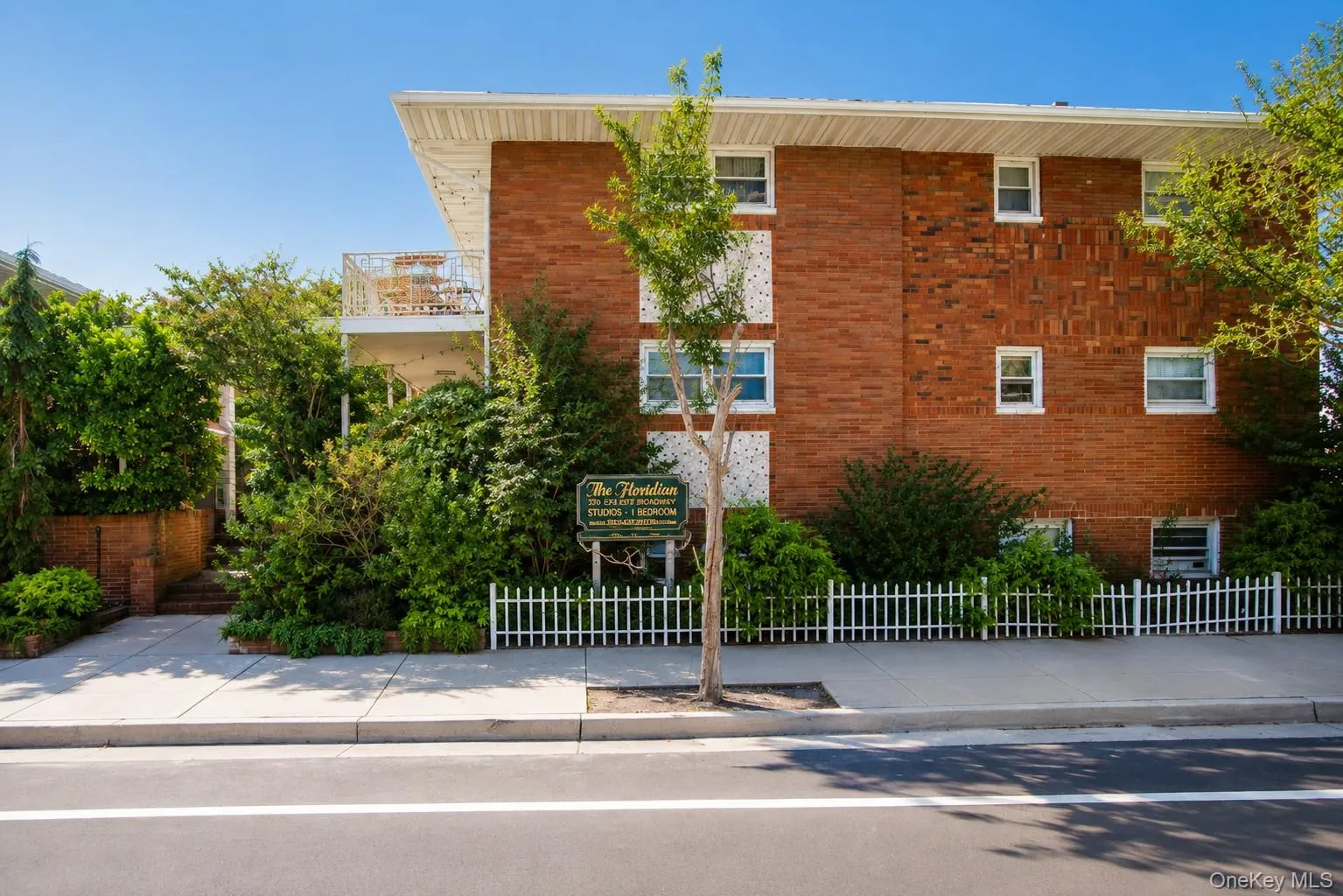 330 Broadway, Long Beach, NY, 1 Bedroom Bedrooms, 4 Rooms Rooms,1 BathroomBathrooms,Residential Lease,For Rent,Broadway,0,1042464 330 Broadway, Long Beach, NY, 1 Bedroom Bedrooms, 4 Rooms Rooms,1 BathroomBathrooms,Residential Lease,For Rent,Broadway,0,1042464