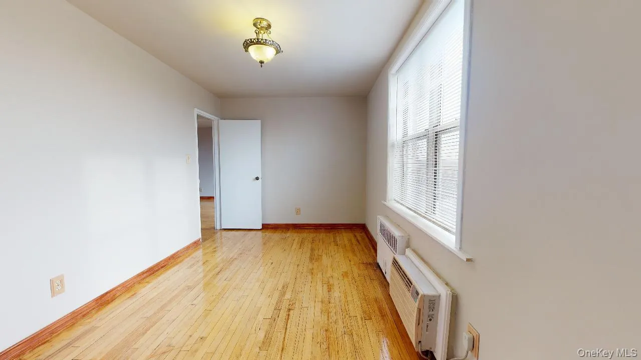 66-15 Thornton Place, New York, NY, 1 Bedroom Bedrooms, 3 Rooms Rooms,1 BathroomBathrooms,Residential Lease,For Rent,Thornton,0,1042466 66-15 Thornton Place, New York, NY, 1 Bedroom Bedrooms, 3 Rooms Rooms,1 BathroomBathrooms,Residential Lease,For Rent,Thornton,0,1042466