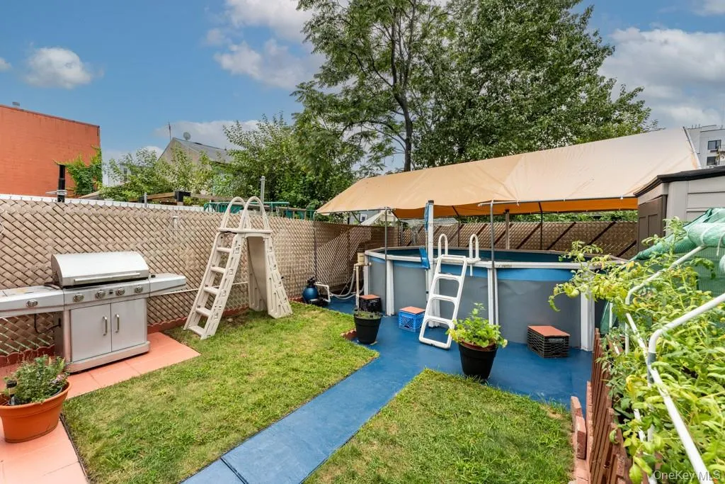 2175 Hughes Avenue, New York, NY, 3 Bedrooms Bedrooms, 7 Rooms Rooms,1 BathroomBathrooms,Residential,For Rent,Hughes,0,1042469 2175 Hughes Avenue, New York, NY, 3 Bedrooms Bedrooms, 7 Rooms Rooms,1 BathroomBathrooms,Residential,For Rent,Hughes,0,1042469